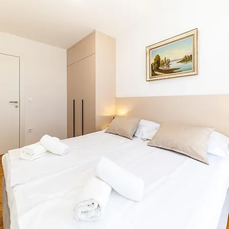아파트 Porto Sole By Belmont Realty *